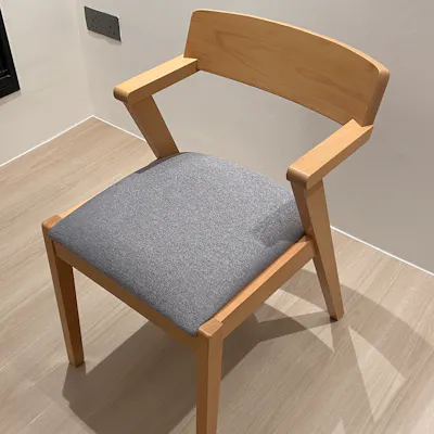 Customer home photo 11: Item delivered as described. Chair is comfy & sturdy. Recommended 👍