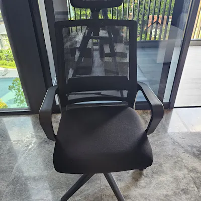 Customer home photo 1: Delivery was prompt and the chair was quickly assembled. Have not used it but looks sturdy and comfortable.