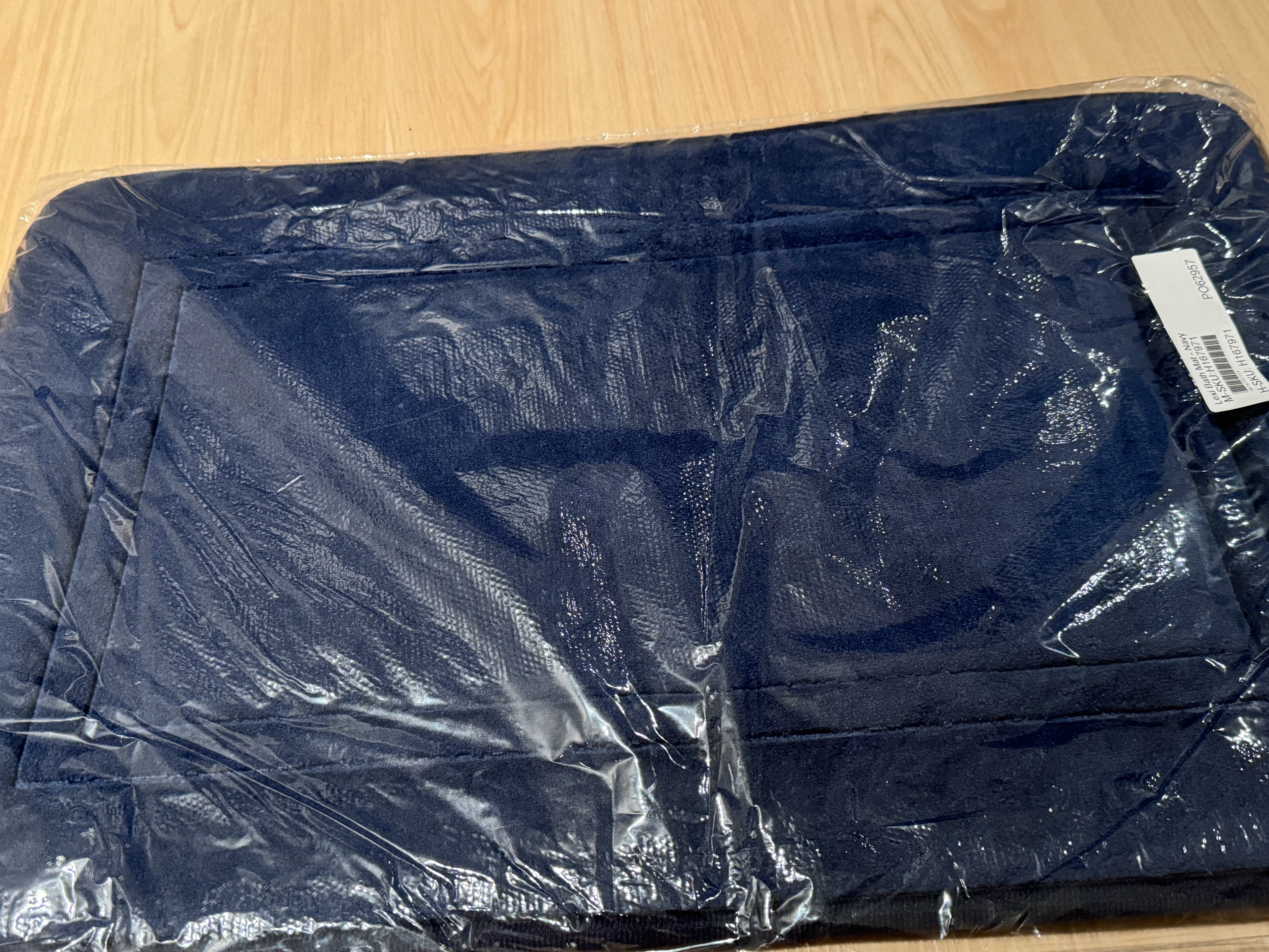 Customer home photo 1: A non-slip bath mat that looks classy, would repurchase again!