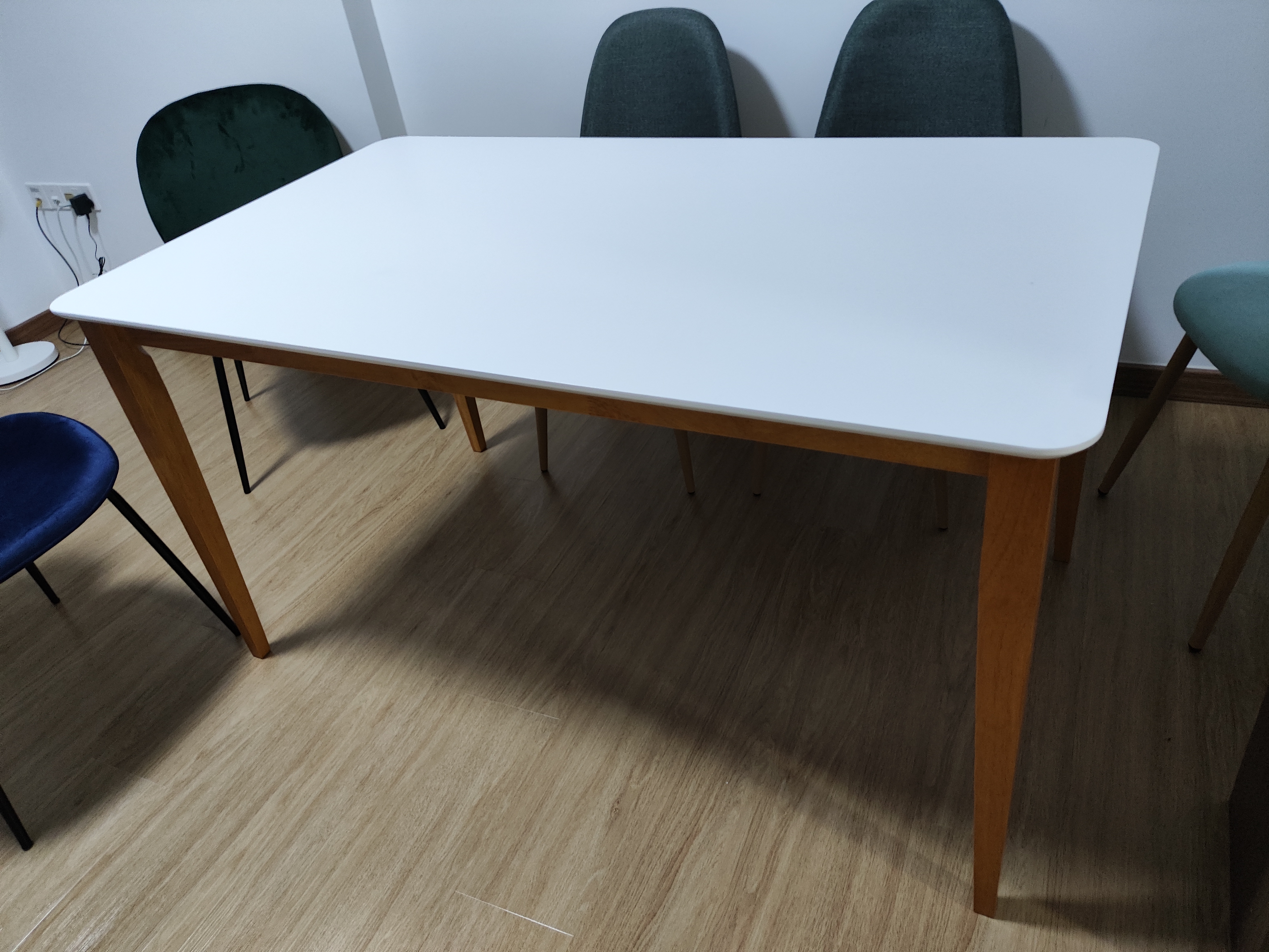 Customer home photo 1: I choose this for the size when i can invite family to dine together
