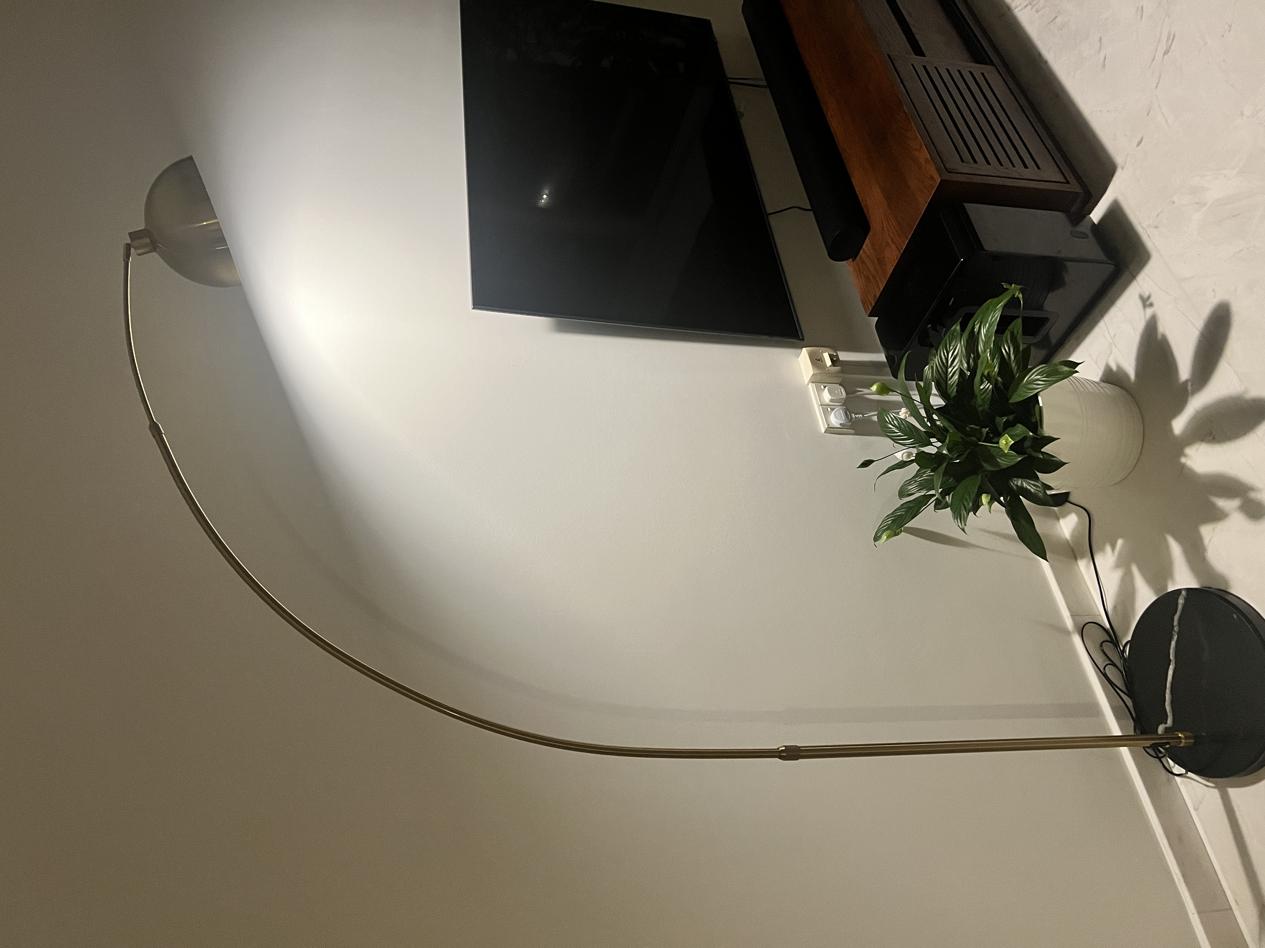 Customer home photo 3: Beautiful floor lamp
